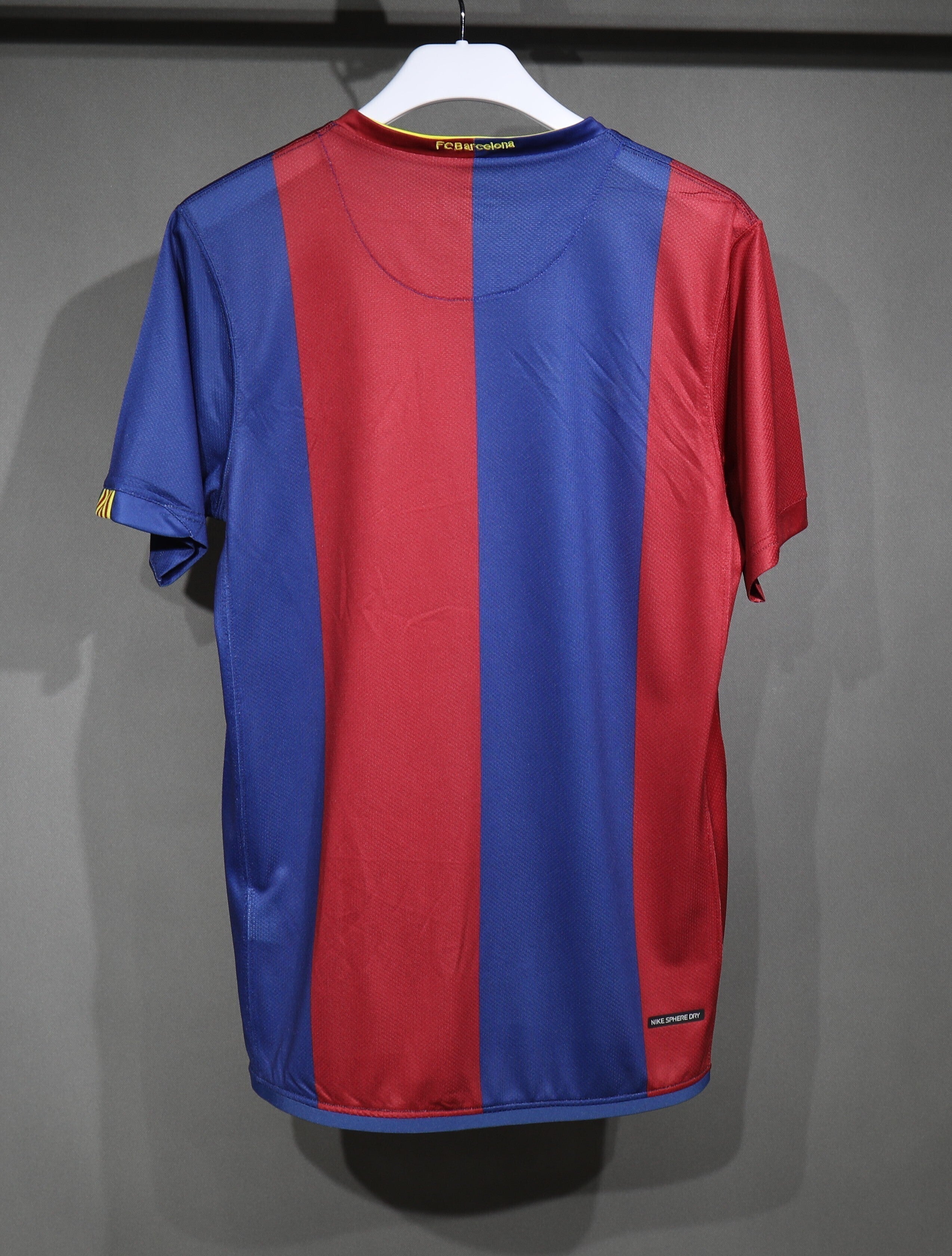 2006/07 Barcelona home player edition