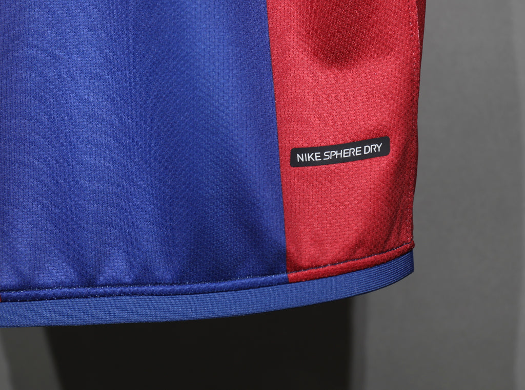 2006/07 Barcelona home player edition