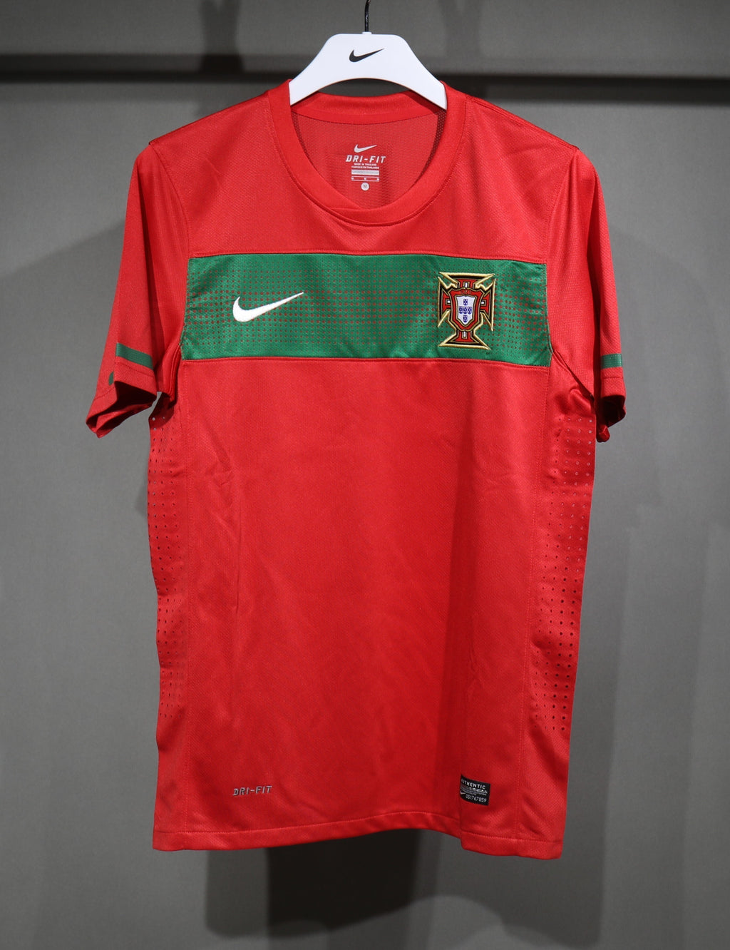 2010 World Cup Portugal home player edition